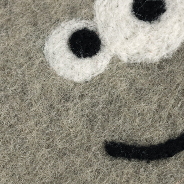 [5 colors] ENA KUAM Wool Felt Kyorokyoro Pouch [24AKU011] Nepal Handmade Fair Trade Brand