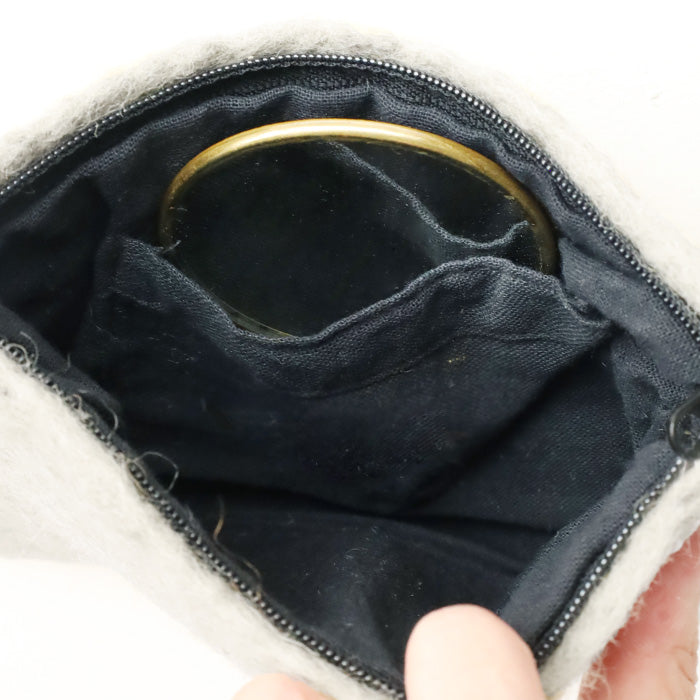 [5 colors] ENA KUAM Wool Felt Kyorokyoro Pouch [24AKU011] Nepal Handmade Fair Trade Brand