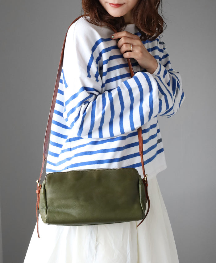 ANNAK（アナック） あおりポケット付き ショルダーバッグ 栃木レザー ウォッシュドレザー グリーン [AK18TA-A0004-GRN]