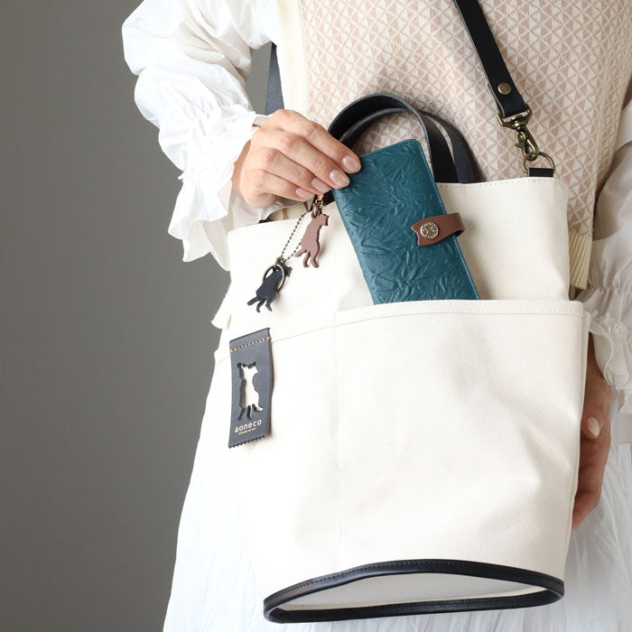 aoneco (Aoneko) Notebook-style multi-smartphone case, medium size [an018] Cat protection project by waji, a leather goods maker Cat Cat Smartphone cover Compatible with multiple models Genuine leather Cute 