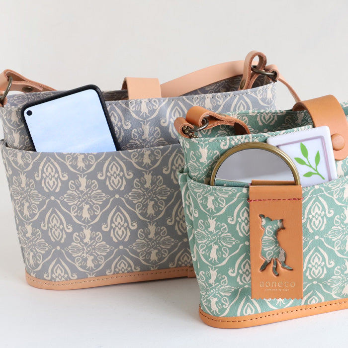 aoneco(アオネコ) ダマスク柄 バケット ミニショルダーバッグ 横型 [an031] 革製品を手がけるwajiさんの保護猫プロジェクト ネコ 猫 肩掛け ポシェット