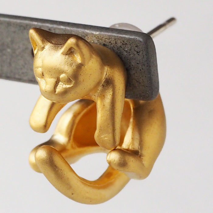 naturama Cat Earrings “Latu” Brass Matte Gold One Ear [AY13-G]