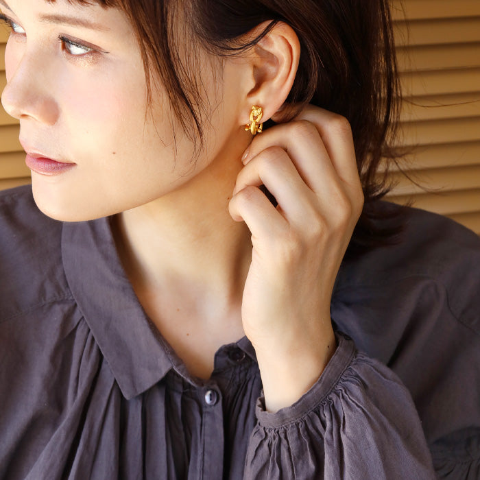 naturama Cat Earrings “Latu” Brass Matte Gold One Ear [AY15-G]