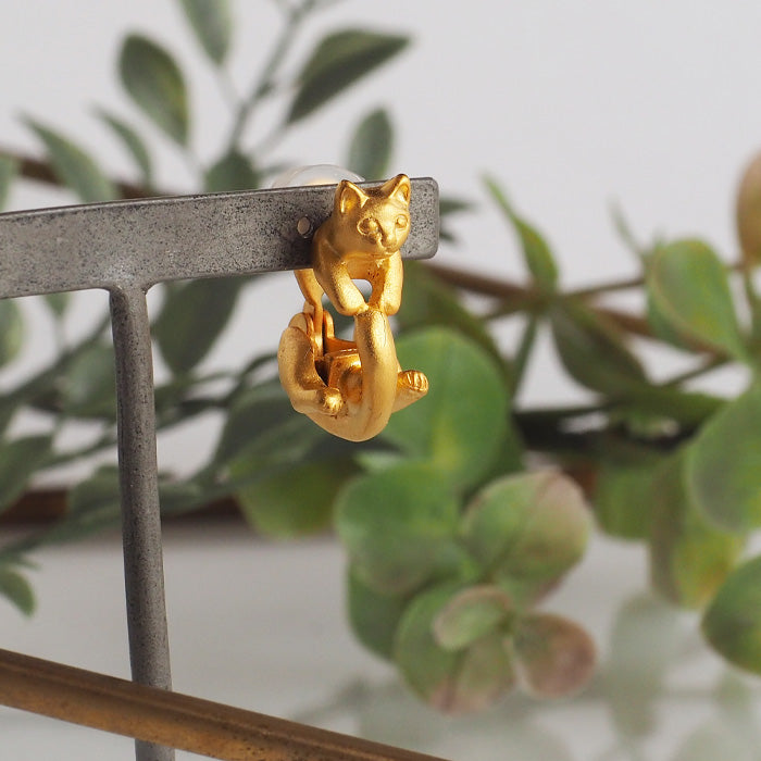 naturama Cat Earrings “Latu” Brass Matte Gold One Ear [AY15-G]
