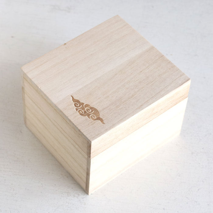 DEDEGUMO Exclusive Paulownia Box and Furoshiki Set [DEDE-FRO]