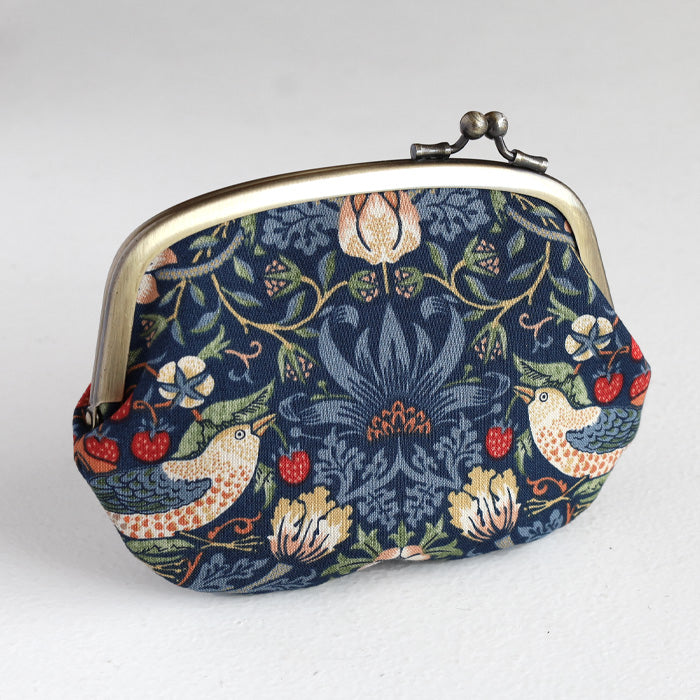 poussette Gamaguchi 4.5 inch "Strawberry thief" Gamaguchi author Daisuke Ogawa's gamaguchi coin purse coin case [g45230001]