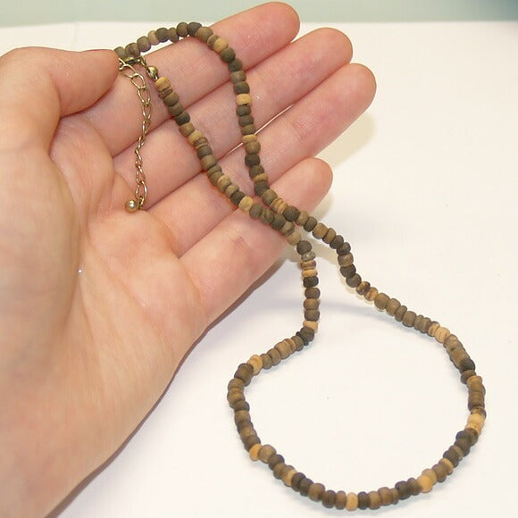 [Choose from 5 colors] Haru Nomura, Plant Dyeing Artist, Haruka Nomura, Wood Beads Necklace, Short [HN-003]