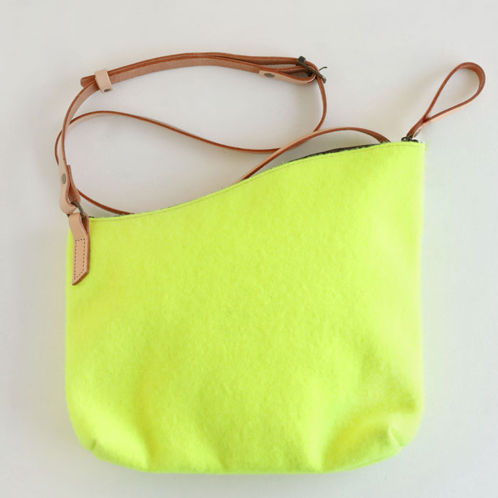 jidai(ジダイ) テニスボールフェルト アシンメトリーショルダーバッグ [J007] waji アップサイクル バッグ ブランド 肩掛け 斜めがけ