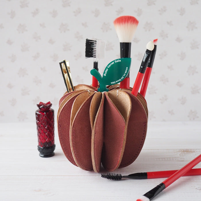 【3色】Butler Verner Sails（バトラーバーナーセイルズ）栃木 レザー トコヌメ革 アップルペンケース [JA-2358] インテリア おしゃれ ギフト