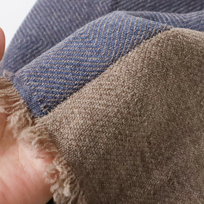 Kobooriza Wool Neckable Hoodie/Snood for Women [K-NC-NK02]. Made in Ehime, Imabari, this lightweight, woven snood is perfect for fall and winter. 