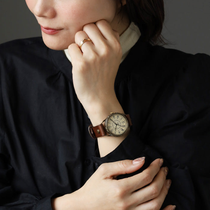 KINO(キノ) 手作り腕時計 クラック アンティーク ローマ数字 Mサイズ 真鍮 [L-9]