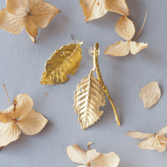 Lano Brass Leaf Earrings [LN-2232] by Tomoaki Hirano, Handmade Accessory Artist, Brand Jewelry, Leaf Design 
