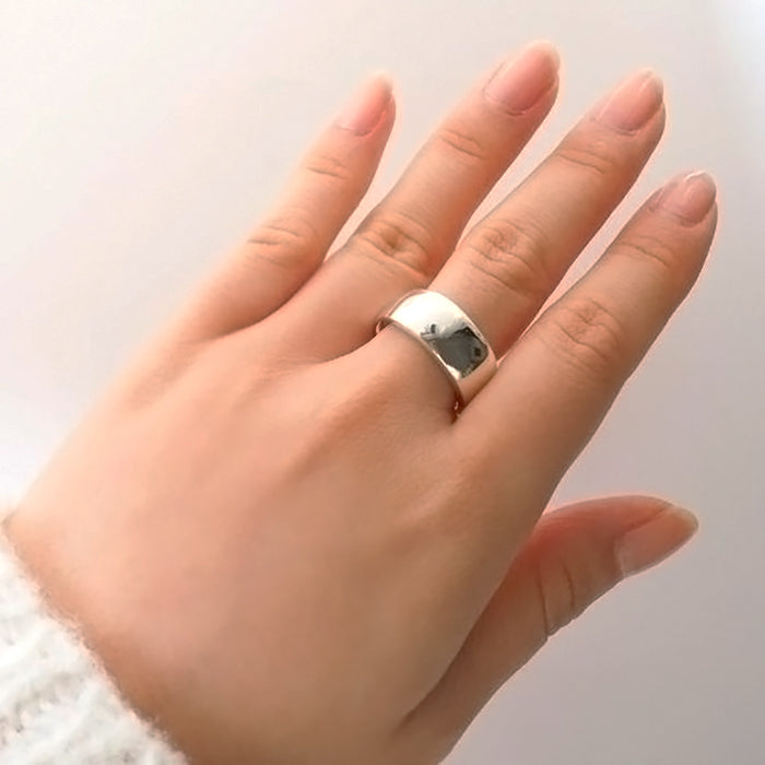 moge (Moge) Silver Accessory:  "Looking at the Same Moon" - African Elephant - Silver Ring (10mm) - Men's &amp; Women's [mo-R-035]  Koji Yamaguchi Accessory Maker Handmade Brand