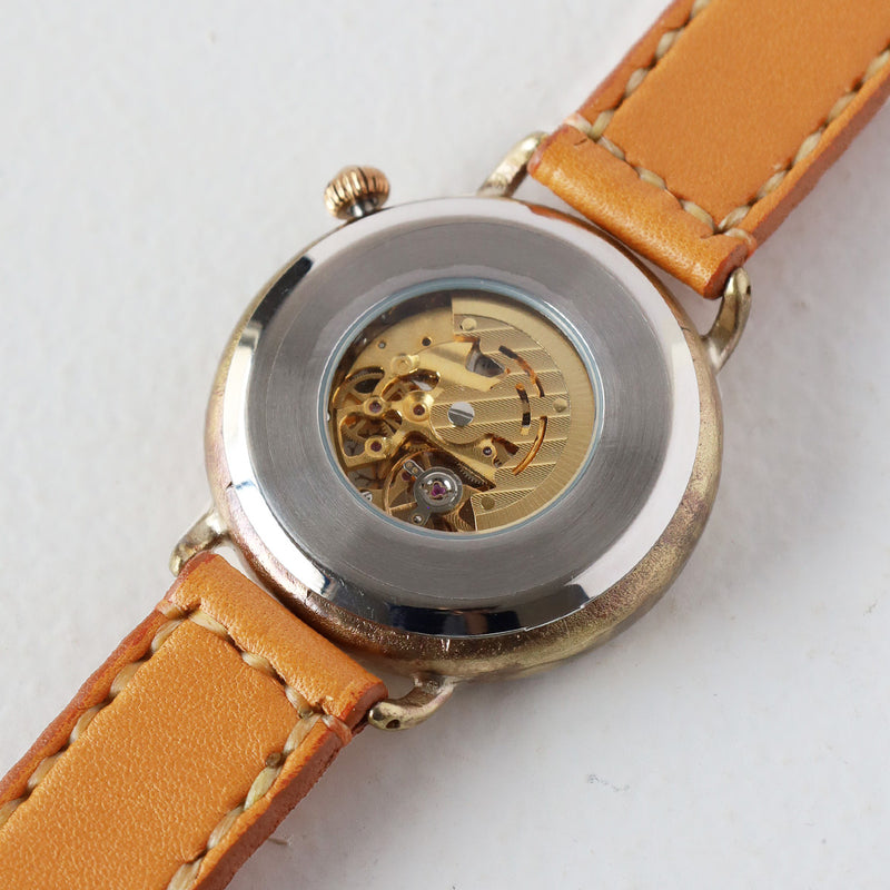 Watanabe Koubou Handmade Automatic Watch "Wano-koku Jimaki-san" Domed Case, Kanji Numerals, 44mm Size, Slanted Dial, Hand-stitched Strap [NW-BAM069] Masaaki Watanabe Watch Artisan Handmade Watch Brand