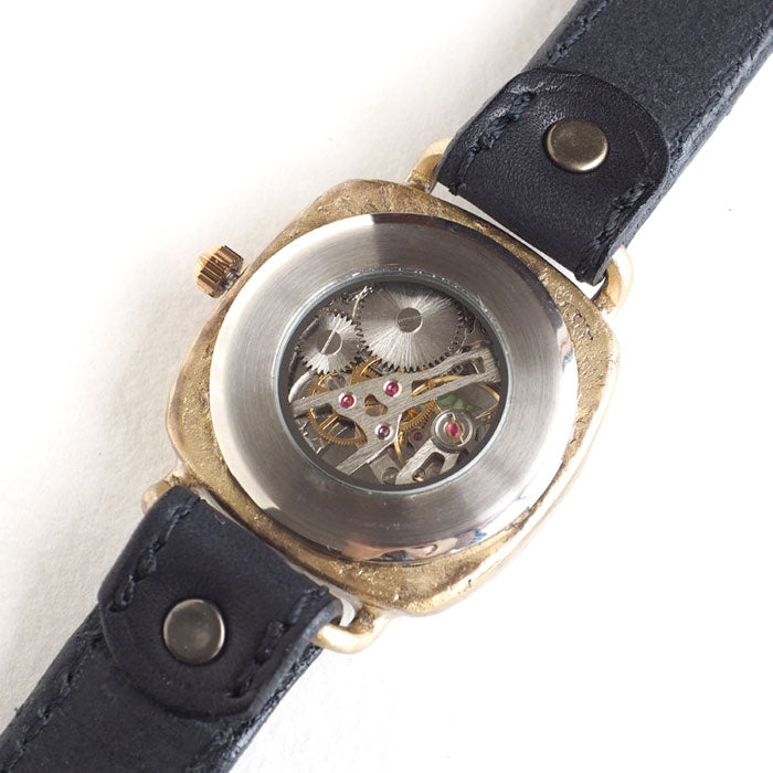渡辺工房 手作り腕時計 機械式 “倭ノ刻 (わのこく) 手巻角二” 真鍮クッションケース 漢数字 38ｍｍサイズ [NW-BHW158] メンズ レディース