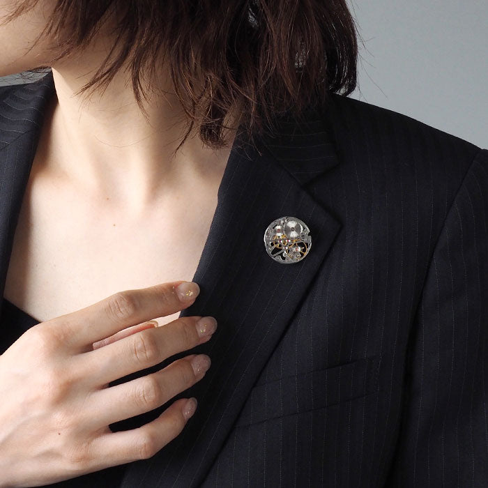Watanabe Kobo Handmade Accessories Manual Winding Movement Brooch [NW-BR-01] Men's Women's Accessories