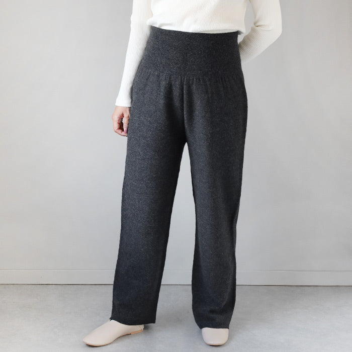 226 (Tsutsumu) Wraps around your tummy, stretchy knitted pants with belly warmer, wool, wide type, free size, ladies [ON-02-24002-00] Gosen City, Niigata Prefecture, Gosen Knit, brand 
