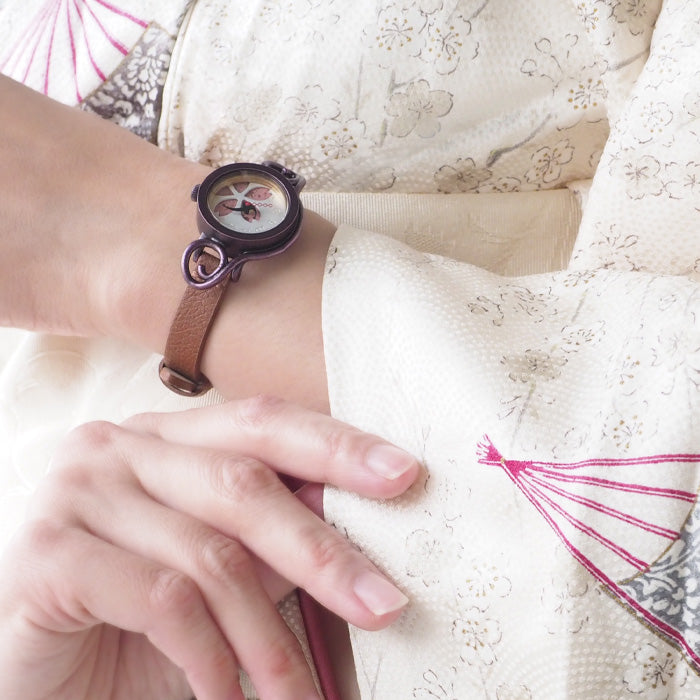 DEDEGUMO(デデグモ) 手作り 腕時計 花模様 レッド メンズ レディース [Q23-6-RD] 京都 ハンドメイド ウォッチ ブランド