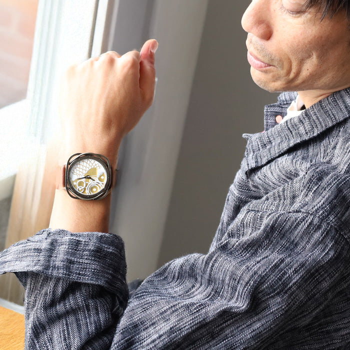 DEDEGUMO Handmade Watch - Carp and Ripples, Gold - Men's &amp; Women's [Q41-1-GD] - Kyoto Handmade Watch Brand