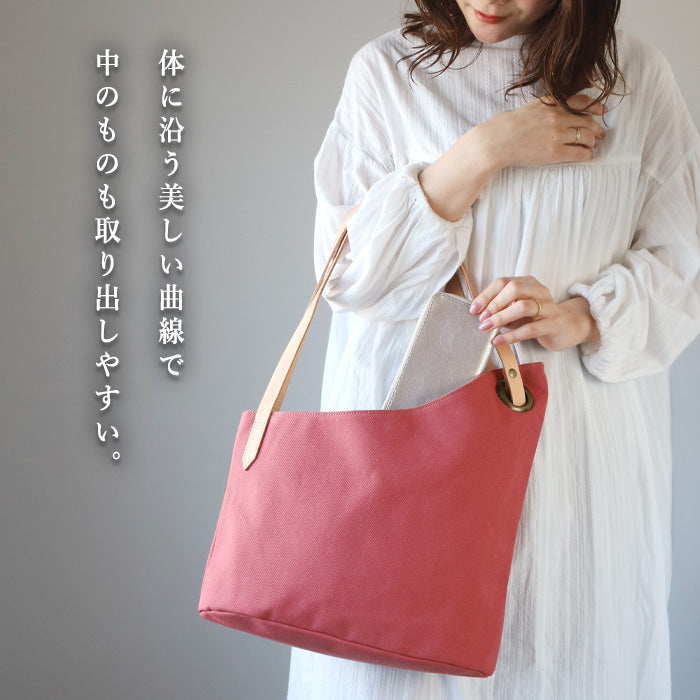 ulazan(ウラザン) alter(アルテ) アシンメトリー 撥水キャンバス トートバッグ コーラルレッド レディース メンズ [U0209-CRD]