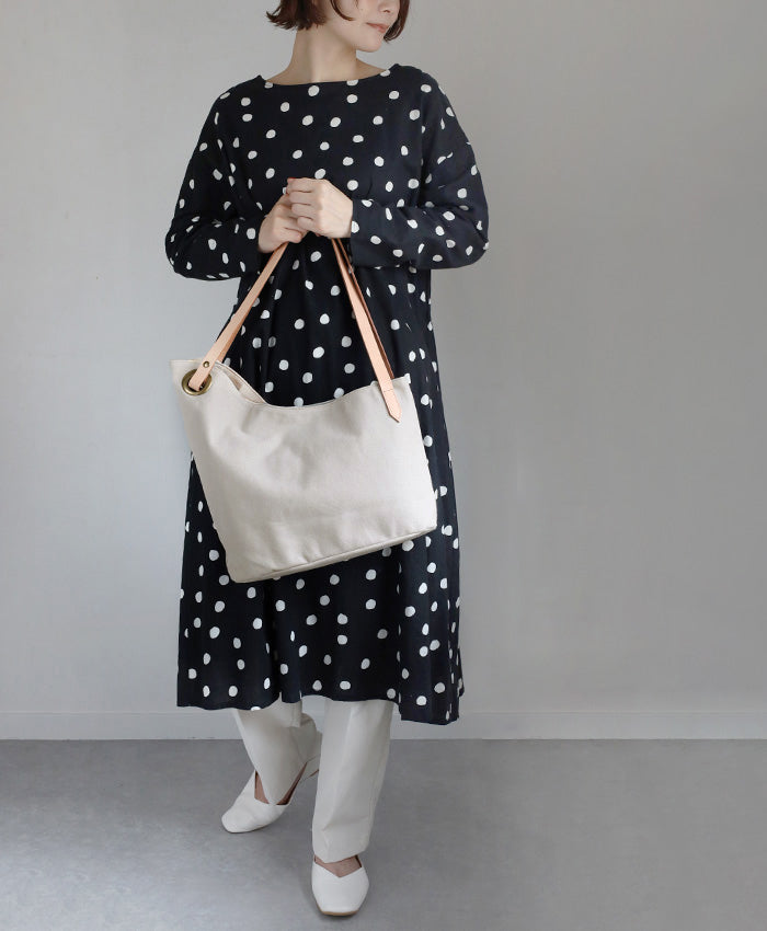 ulazan alter Asymmetrical Water-Repellent Canvas Tote Bag Ivory Women's Men's [U0209-IV2] 