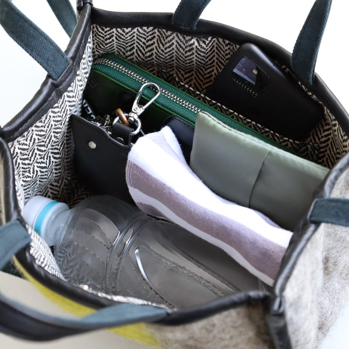 【3色】 ENA KUAM (エナクアム) フェルトバッグ ブロックチェック ミニトート [22AKU003]