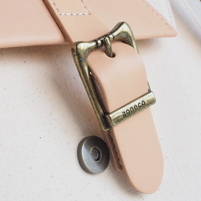 aoneco(アオネコ) ネコ足ショルダーバッグ [an013] 革製品を手がけるwajiさんの保護猫プロジェクト ネコ 猫 肩掛け ポシェット サコッシュ 本革 レザー キャンバス ベージュ 白 黒