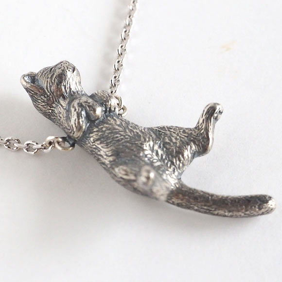 naturama(ナチュラマ) ごろん猫のネックレス シルバー いぶし [AP59]