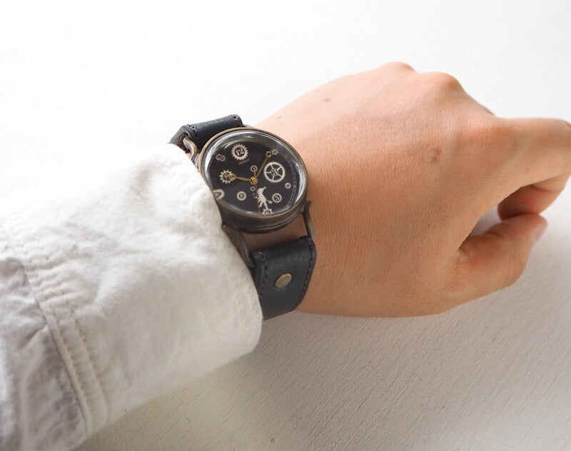 ARKRAFT（アークラフト）手作り腕時計“Pivo Large” 黒文字盤 プレミアムストラップ [AR-C-014-BK]
