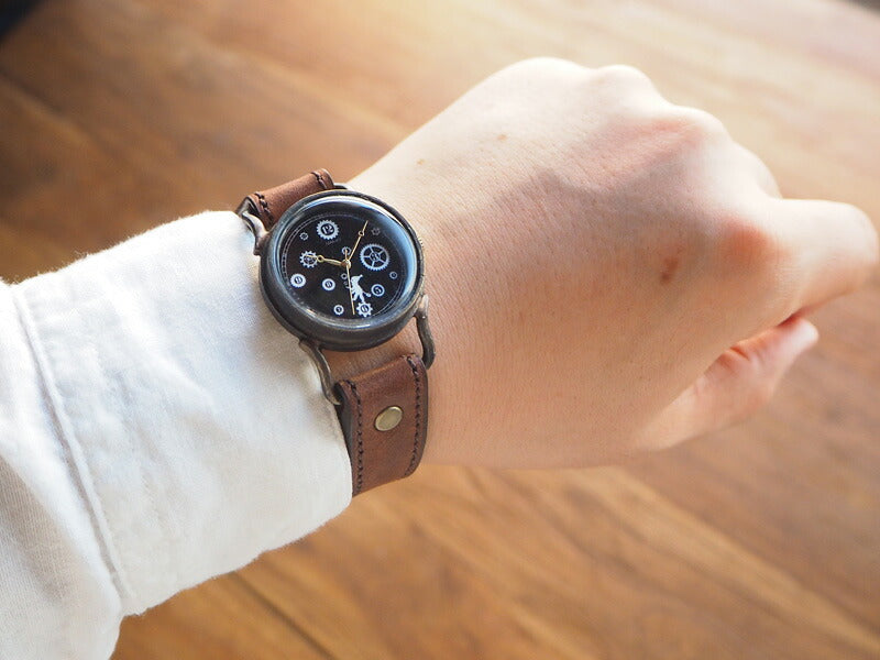ARKRAFT（アークラフト）手作り腕時計“Pivo Medium” 黒文字盤 プレミアムストラップ [AR-C-018-BK]