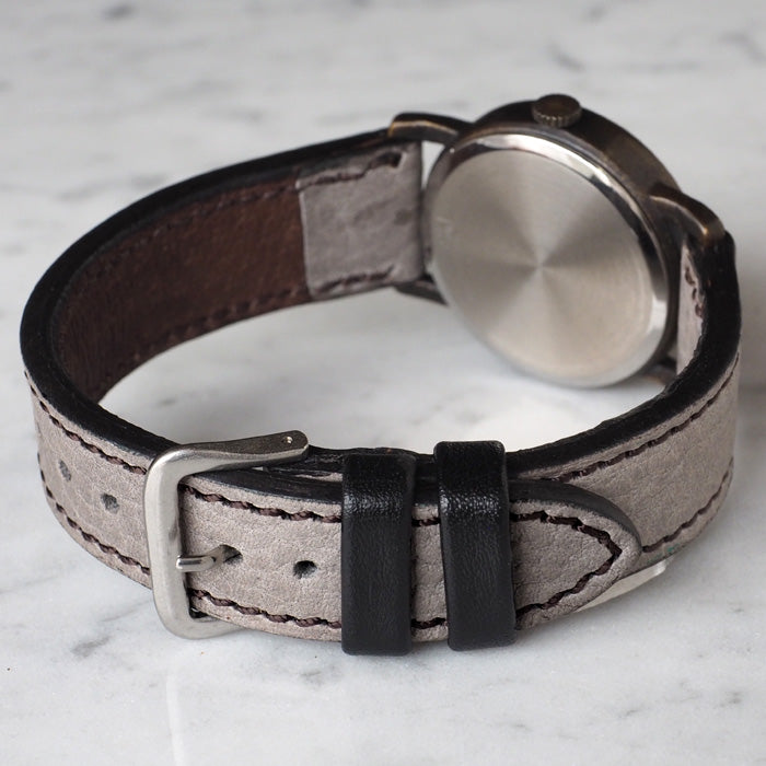 ARKRAFT Watch Artist Hidekazu Araki Hand Wristwatch “Mia Medium” Hiragana Dial Arabic Numeral Minerite Gray [AR-C-029] 