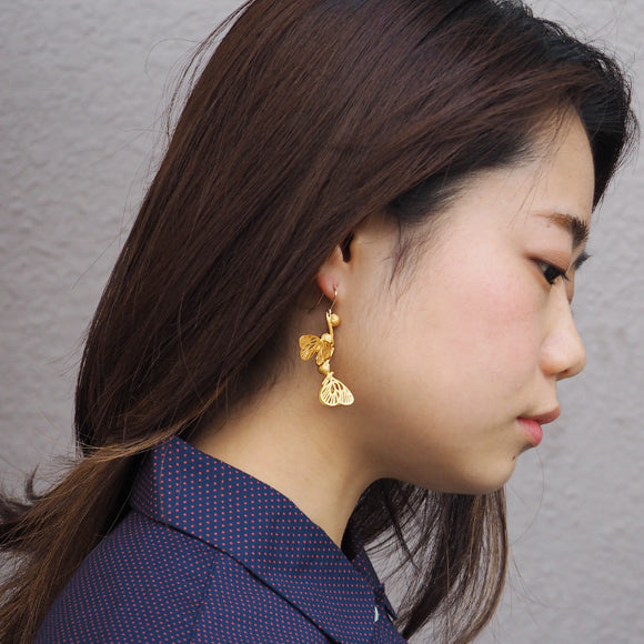 naturama Marvelous Earrings Brass Gold One Ear [AY19] 
