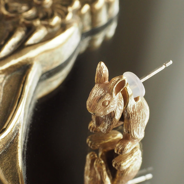 naturama Rabbit Earrings Antique Gold Brass 18KGP One Ear [AY32A] 