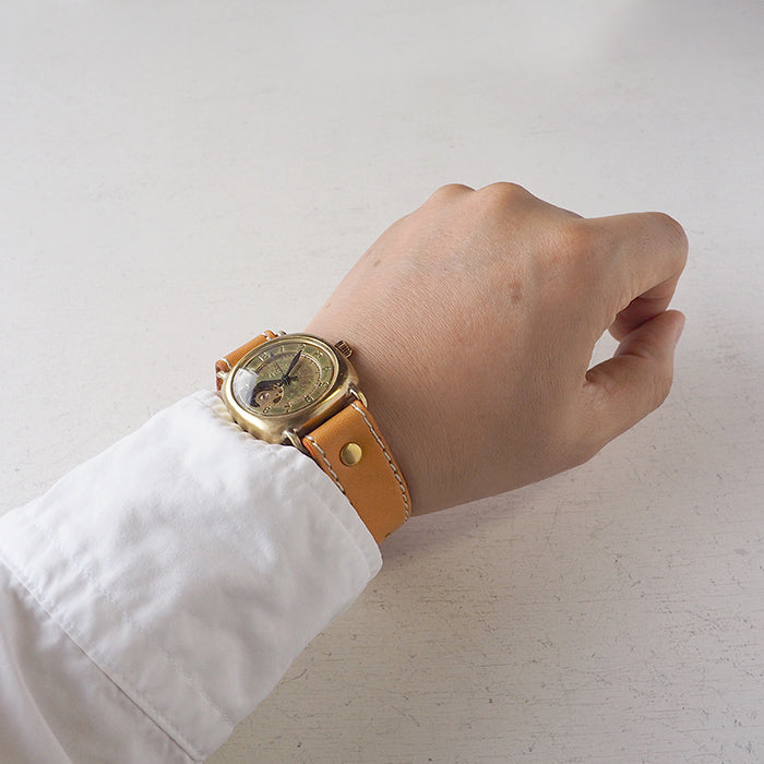 渡辺工房 手作り腕時計 オープンハート 手巻き式 真鍮クッションケース 34mm アラビア数字 ミシンステッチベルト [BHW143-MS]