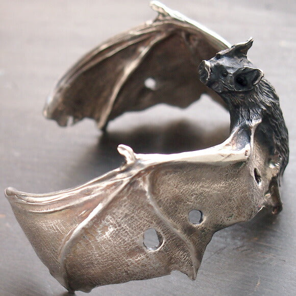 DECOvienya（デコヴィーニャ） 手作りアクセサリー こうもりバングル シルバー [DE-095S]