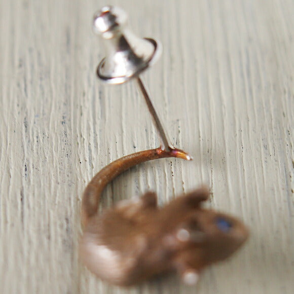 DECOvienya（デコヴィーニャ） 手作りアクセサリー ネズミピアス シルバー 片耳 茶色[DE-096C]