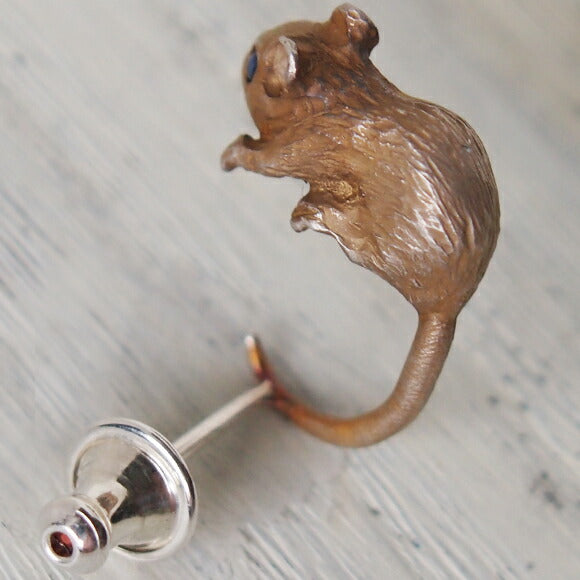 DECOvienya（デコヴィーニャ） 手作りアクセサリー ネズミピアス シルバー 片耳 茶色[DE-096C]