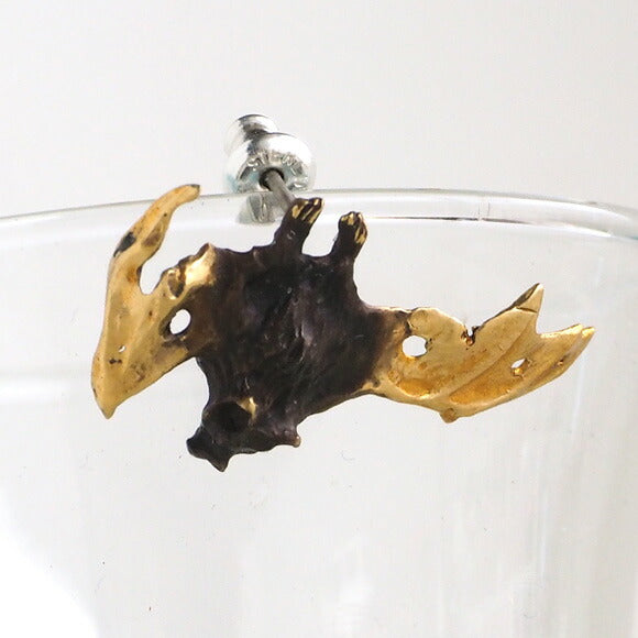 【2タイプ】DECOvienya（デコヴィーニャ） 手作りアクセサリー こうもりの休憩ピアス ゴールド 片耳 [DE-116G]