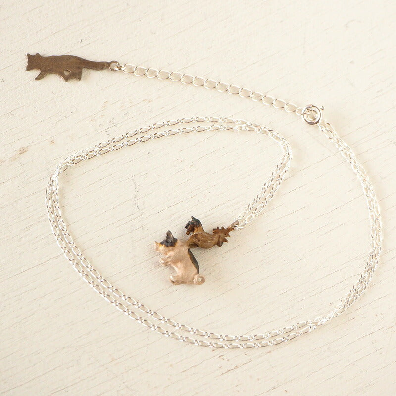 DECOvienya（デコヴィーニャ） 手作りアクセサリー 子ブタとニワトリのペンダント [DE-135]