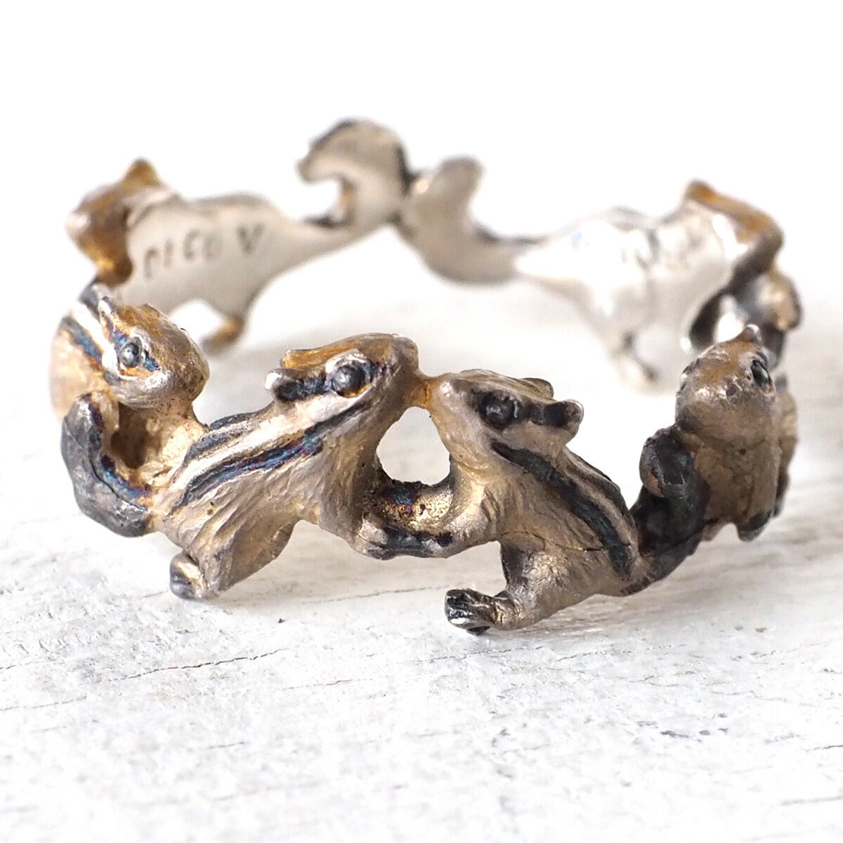 DECOvienya（デコヴィーニャ） 手作りアクセサリー シマリス