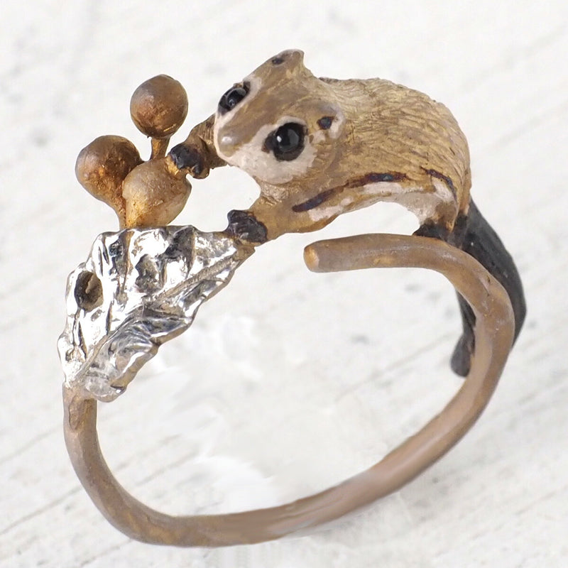 DECOvienya（デコヴィーニャ） 手作りアクセサリー モモンガ木の実リング シルバー [DE-153]