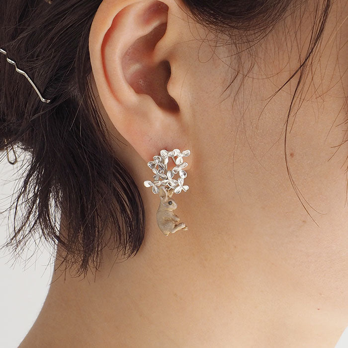 DECOvienya handmade accessories rabbit and clover swaying earrings one ear silver 925 [DE-182]