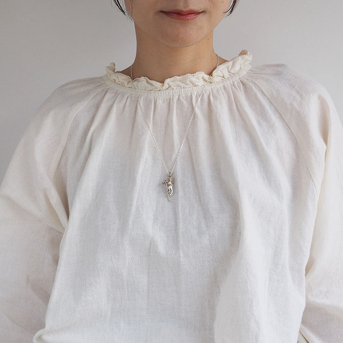 DECOvienya（デコヴィーニャ） カワウソのペンダント シルバー925 レディース[DE-189]