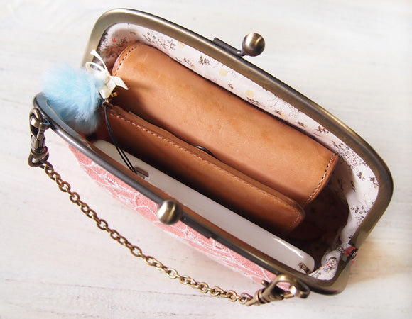 poussette Gamaguchi 包 5.5 英寸，帶扣板“花蕾絲鮭魚粉色” [g55130001m] 