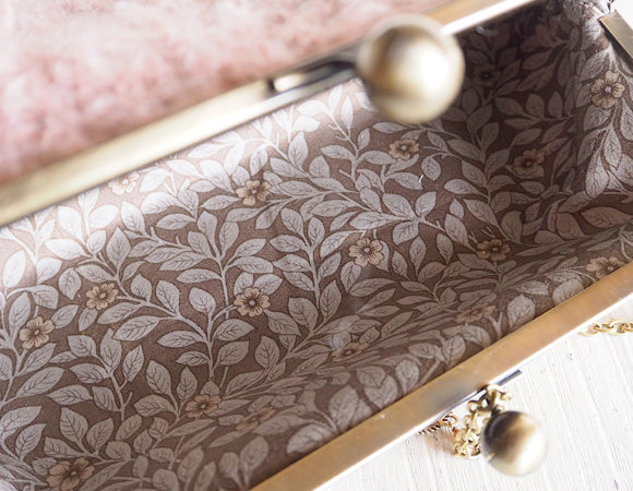 poussette Gamaguchi bag 8.0 inch with gusset “Wool loop” Misty Rose [g80150004] 