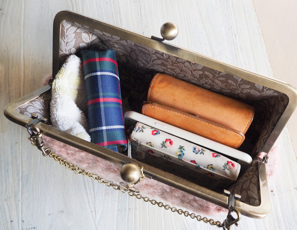 poussette Gamaguchi bag 8.0 inch with gusset “Wool loop” Misty Rose [g80150004] 