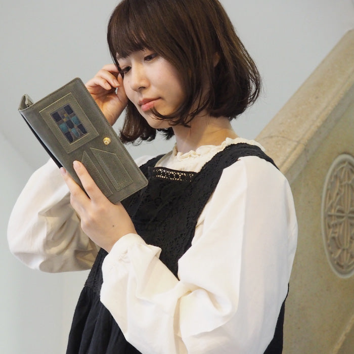 glart Stained Glass Antique Door Long Wallet, Khaki, Women's [H0202-KH], Real Glass, Genuine Leather, Leather Wallet, Leather Accessories, Brand Name, Long Wallet, Leather, Cowhide Leather, Cover, Made in Japan