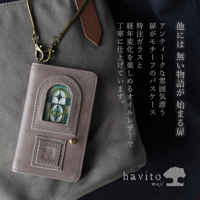havito by waji (ハビト バイ ワジ) パスケース "glart" ステンドグラスのアンティークドア ライトグレー レディース [H0213-LGY]