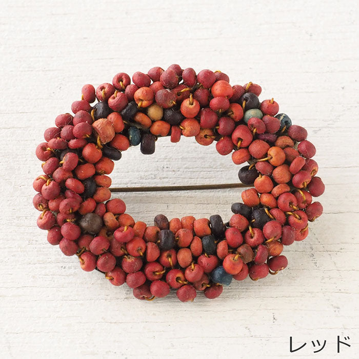 [2 colors] haru nomura Vegetable dye artist Haruka Nomura “Tree brooch” Naturally dyed wood beads hand-knitted [HN-008]