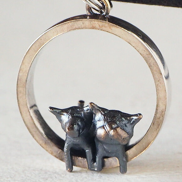 Bronze sculptor Tadashi Koizumi Necklace "Sunset Doggie." Chihuahua and French Bulldog [KO-NC-06-02] 
